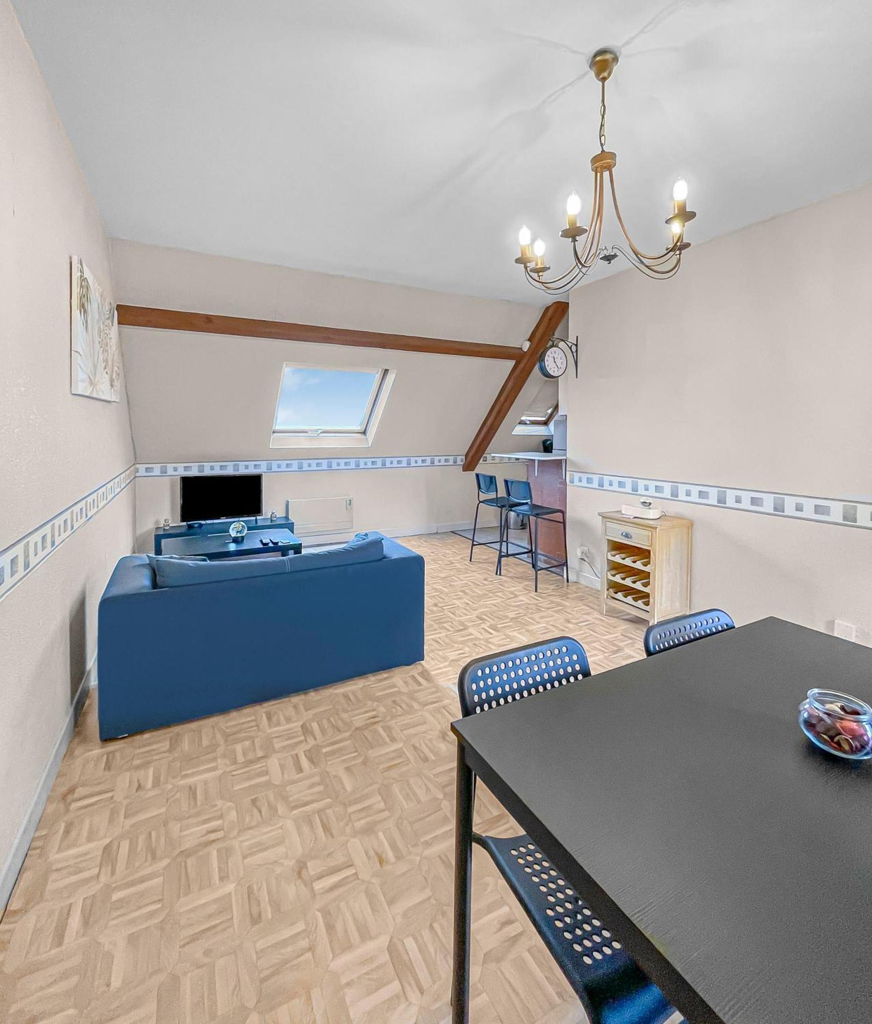 Pied-A-Terre A Montlucon Lejlighed Eksteriør billede
